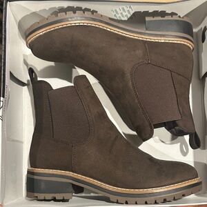 Womens Brown Chelsea Boots